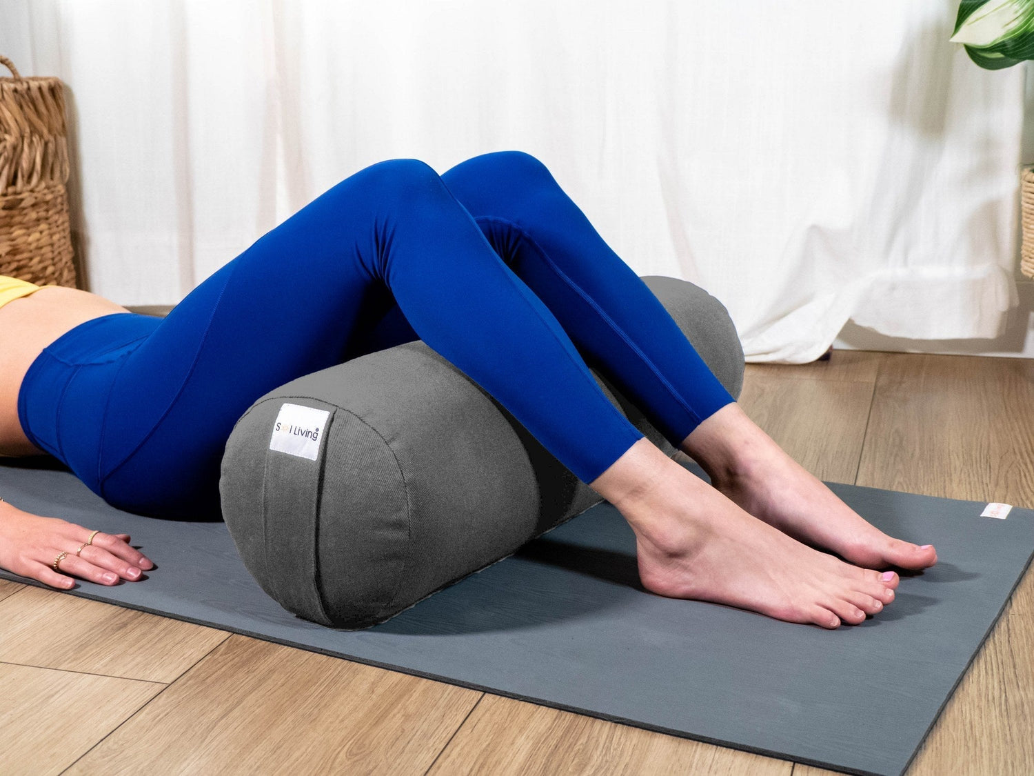 Bolster Pillow for Yoga & Meditation - Pranayama Cylindrical Cotton Bolster (26