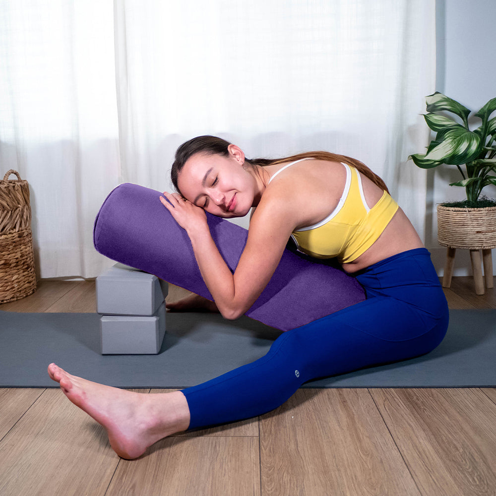 Bolster Pillow for Yoga & Meditation - Pranayama Cylindrical Cotton Bolster (26