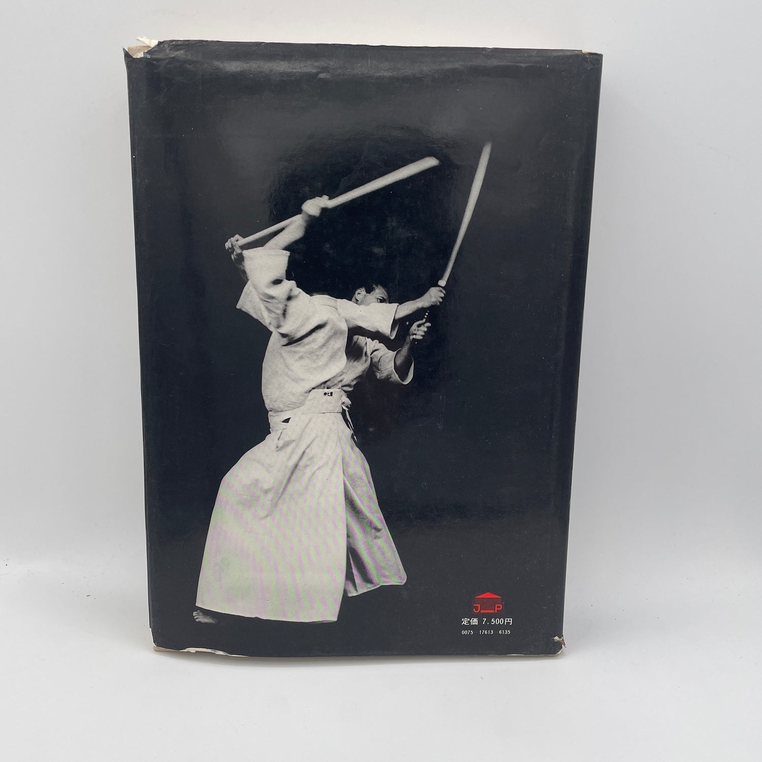 Shinto Muso Ryu Jodo Kyohan Book by Tsunemori Kaminoda & Nakashima Asakichi (Hardcover) (Preowned)