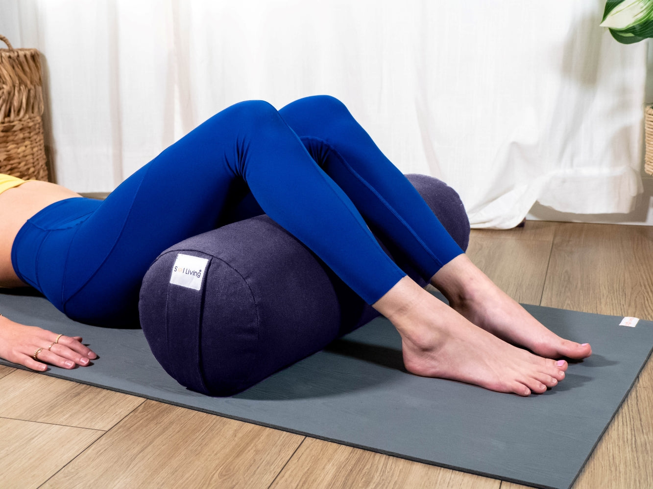 Bolster Pillow for Yoga & Meditation - Pranayama Cylindrical Cotton Bolster (26