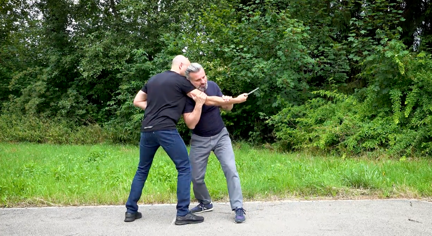 Knife Survival DVD by Salvatore Oliva