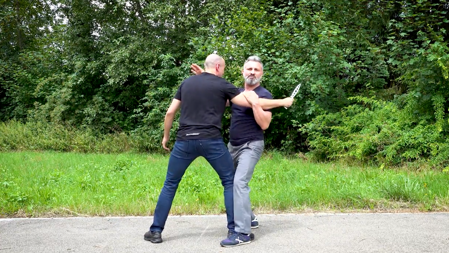 Knife Survival DVD by Salvatore Oliva