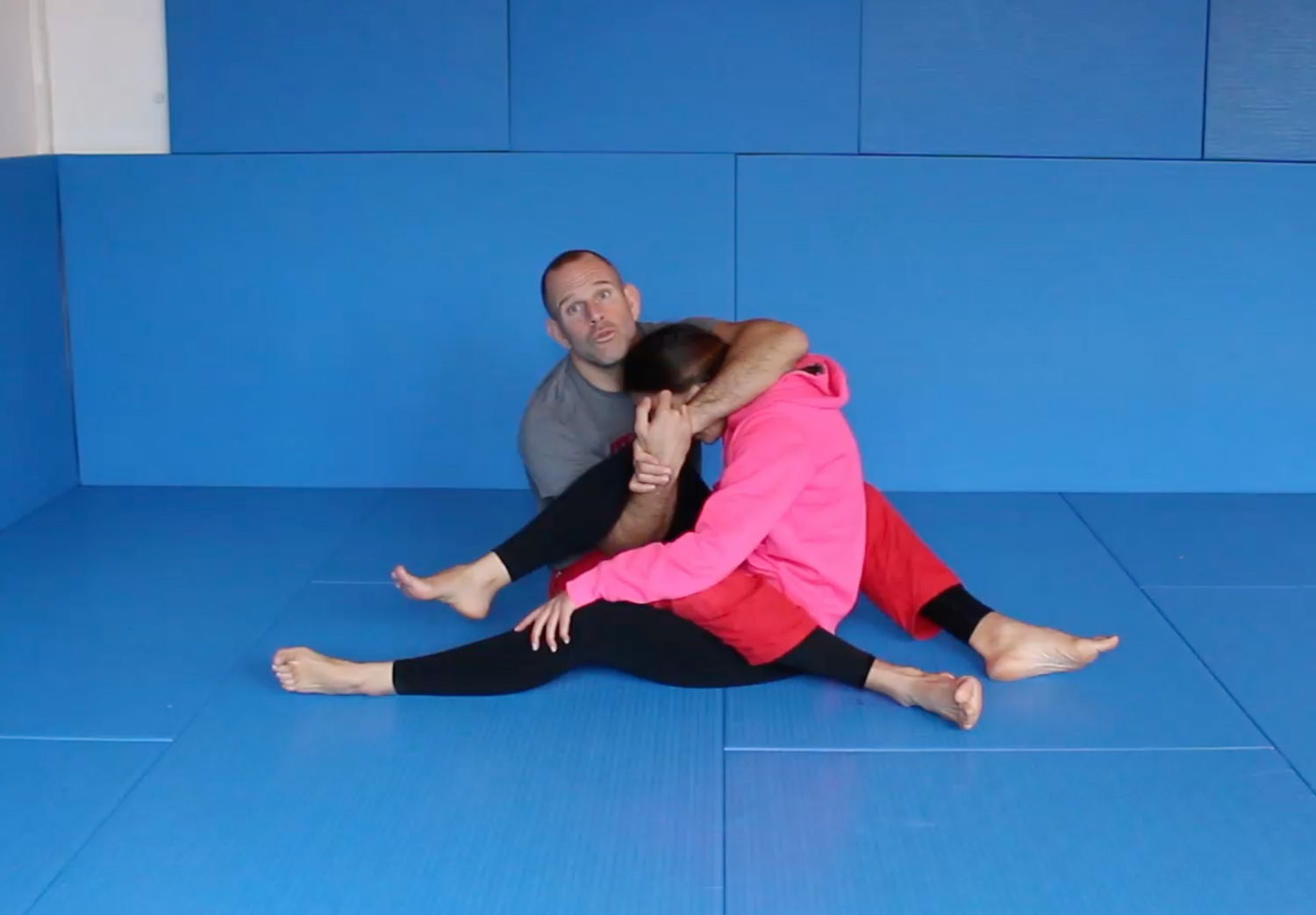 Y-Guard Leg Entanglement Hybrid Bjorn Friedrich (On Demand)