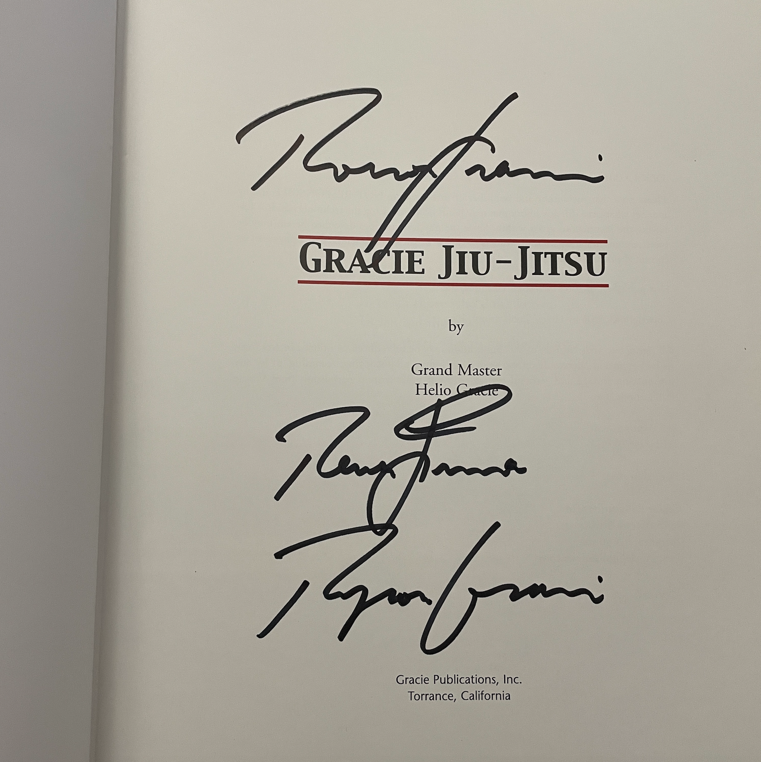 Gracie Jiu-Jitsu - The Master Text Book (1st Edition) by Helio Gracie (SIGNED)(Preowned)