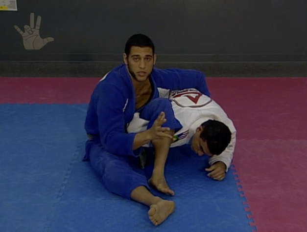 Omoplata y sus variaciones de Nino Schembri (On Demand)