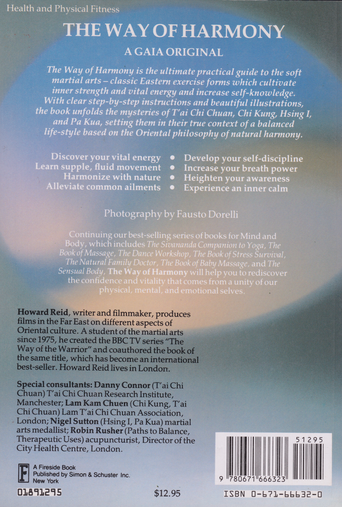 The Way of Harmony: A Guide to Self-Knowledge Through the Arts of Tai Chi Chuan Hsing I, Pa Kua, and Chi Kung Book by Howard Reid (Preowned)