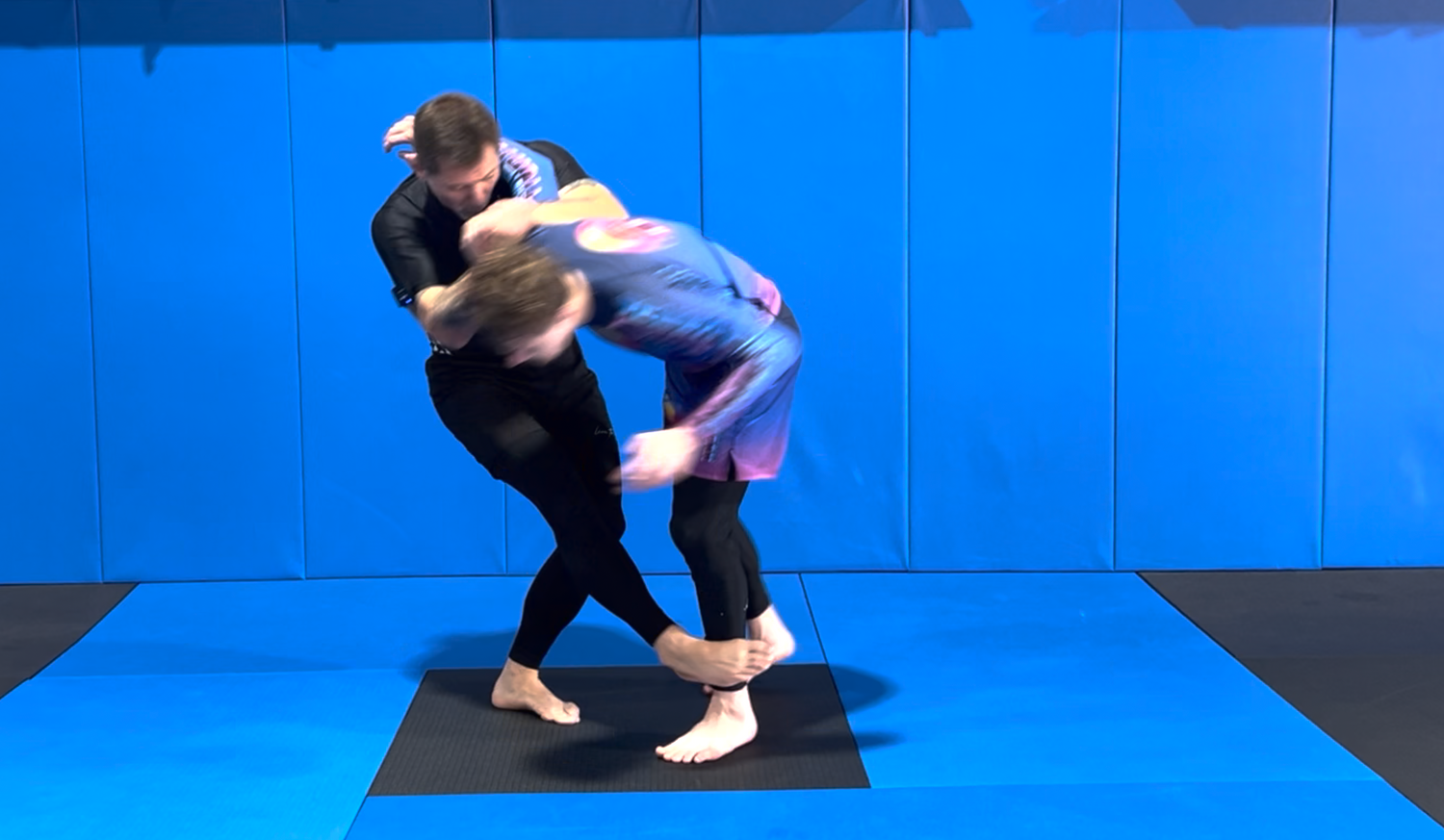 Master the Shoulder Clamp by Vladislav Koulikov (On Demand)