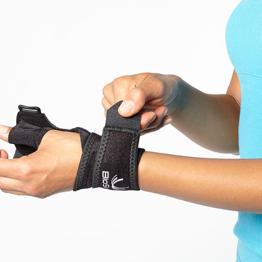 Thumb Splint by Bioskin