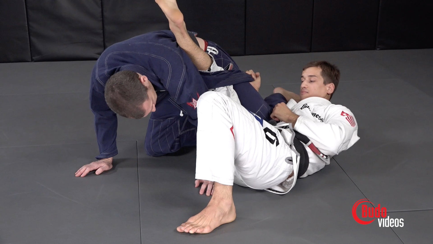 Lapel Guard Killer DVD or Blu-ray by Osvaldo Queixinho Moizinho - Budovideos Inc