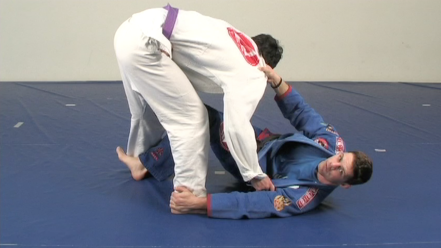 BJJ Sweeps by Flavio Almeida (On-demand) - Budovideos Inc