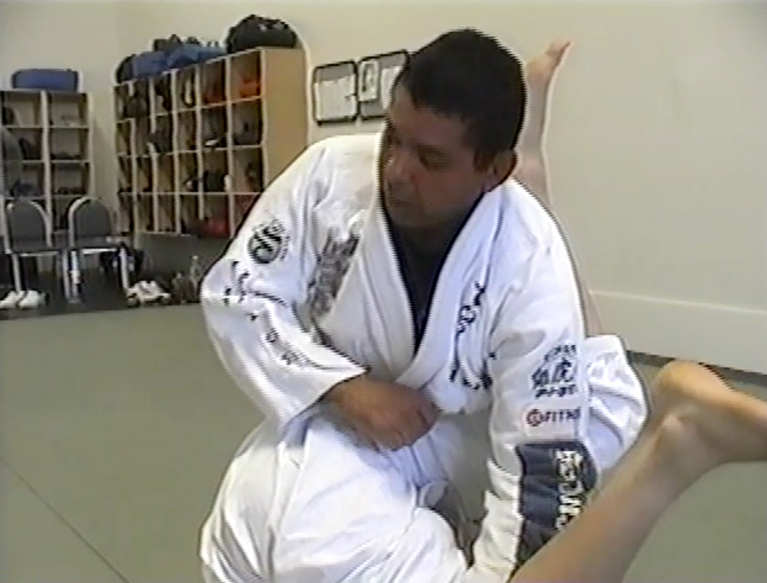 Passing the Guard DVD by Joe Moreira (Preowned) - Budovideos