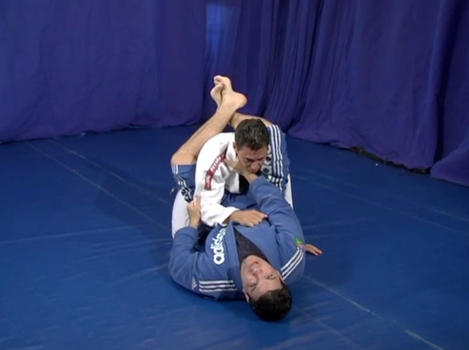 The Triangle Book & DVD by Rigan Machado (Preowned) - Budovideos