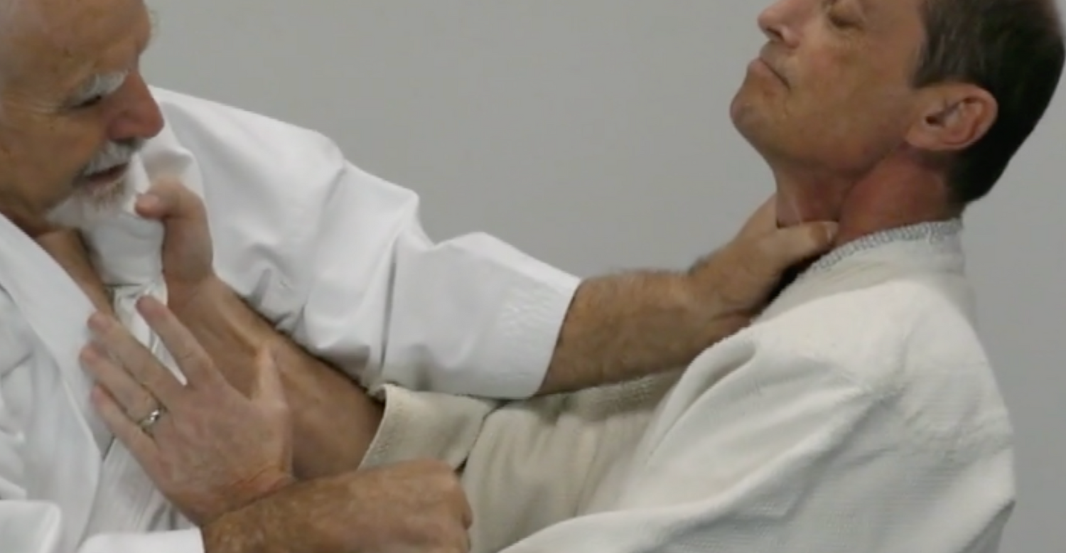 Koryu Uchinadi Vol 1: White Crane - Tsuki-naka Kata (3 DVD Set) By Patrick McCarthy - Budovideos Inc