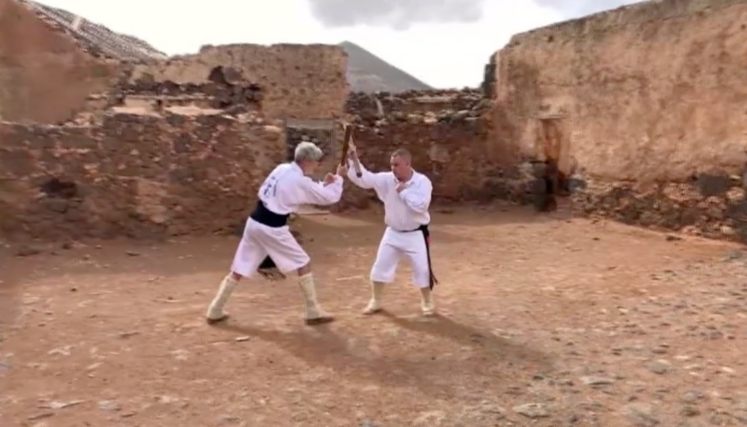 Garrote & Tolete Canarios DVD by Carlos Barrera