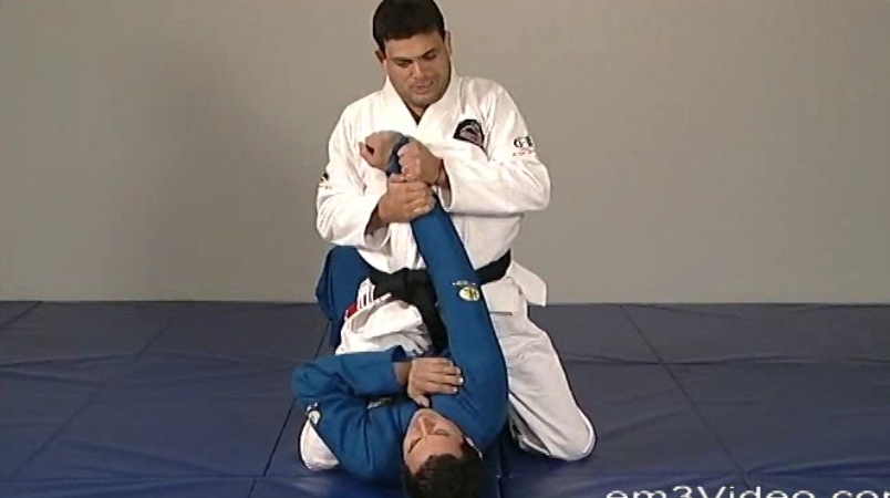 Essential Brazilian Jiu Jitsu Volume 3: Combinations & Drills by Renato Magno (On Demand) - Budovideos Inc