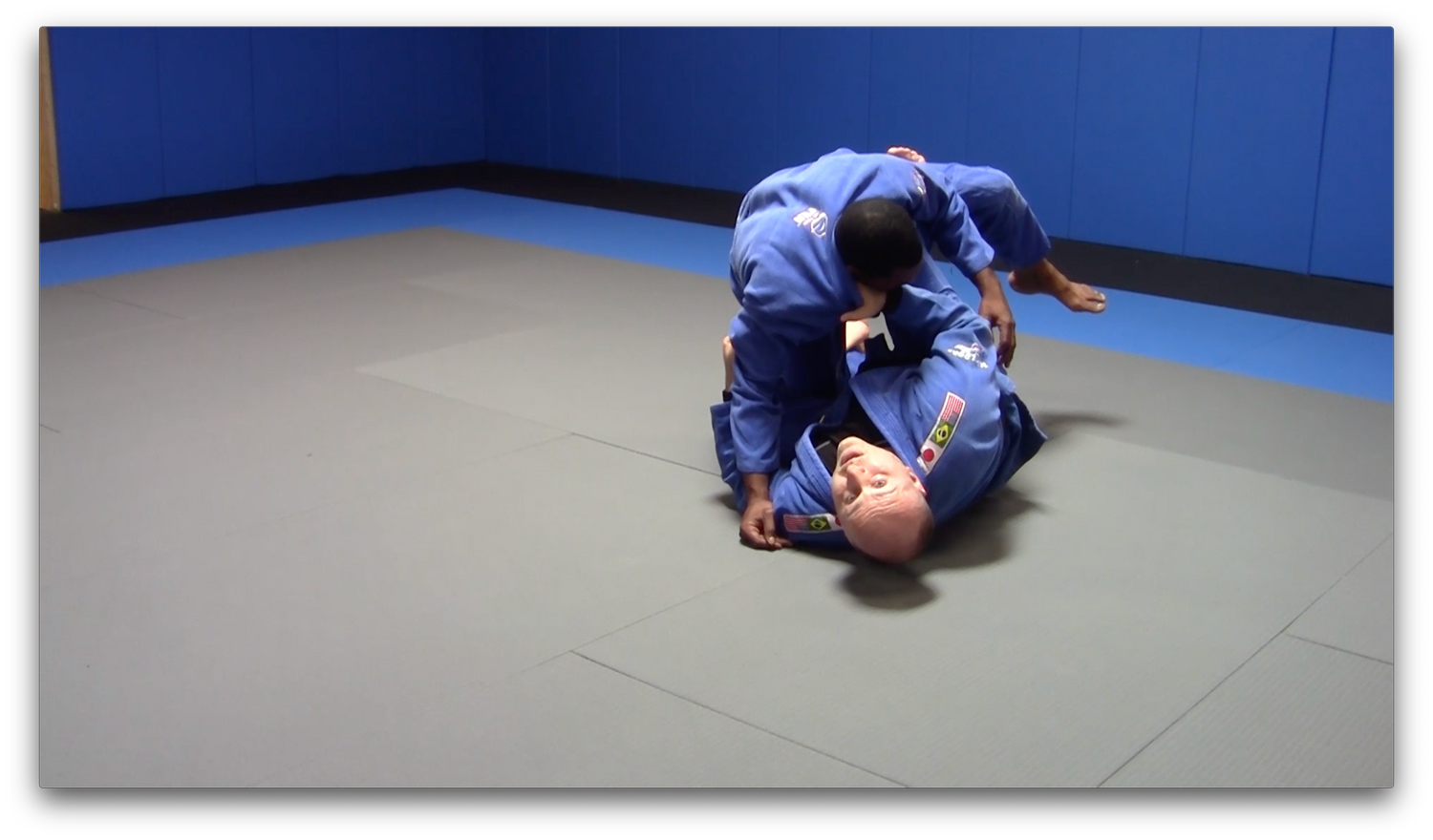 Escaping Knee on Belly and Reverse Knee on Belly with Ante Dzolic (On Demand) - Budovideos Inc