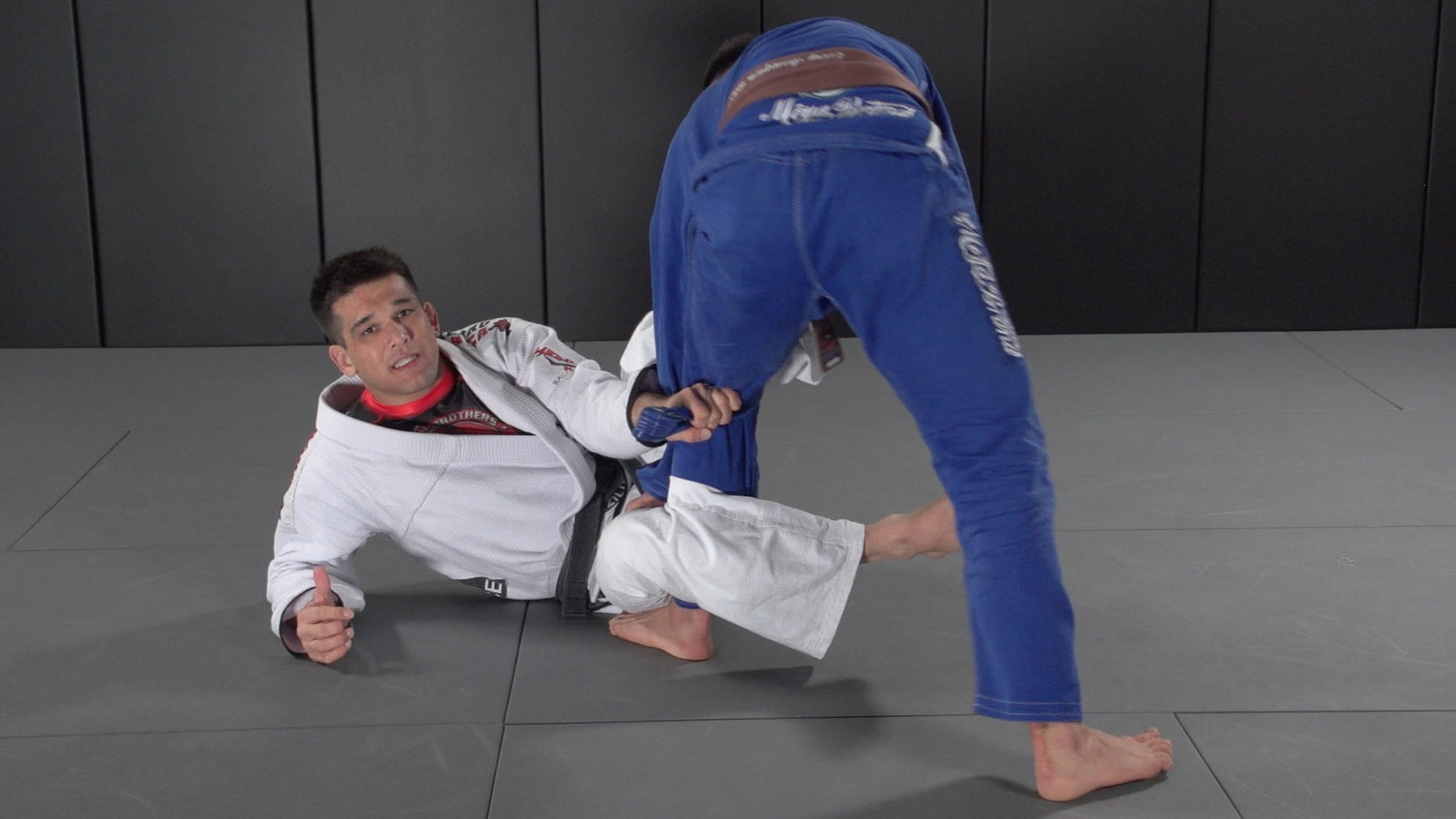 Dynamic De La Riva Guard DVD with Michael Langhi - Budovideos Inc