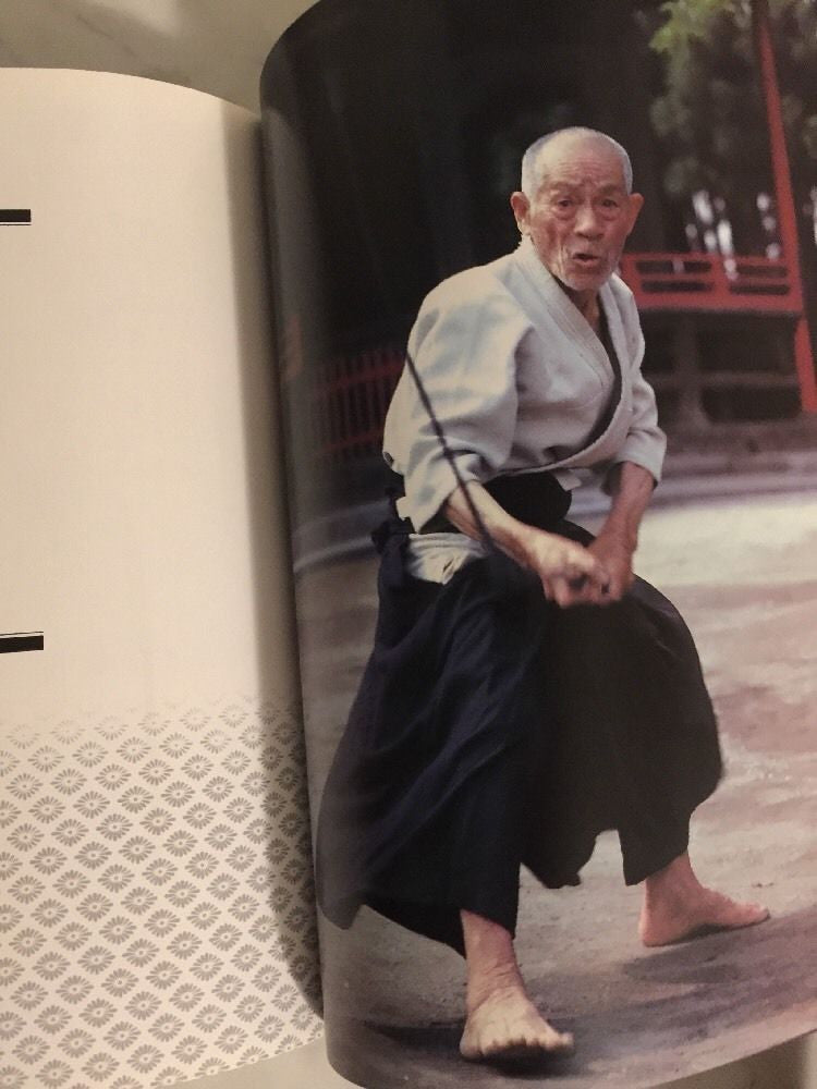 Nihon no Budo Book 11: Ninjutsu Jodo Shuriken (Preowned) - Budovideos Inc